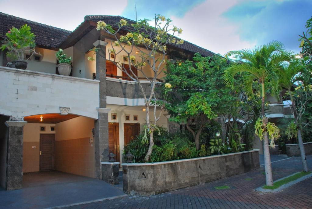Hotel Taman Ayu 212 Denpasar Esterno foto