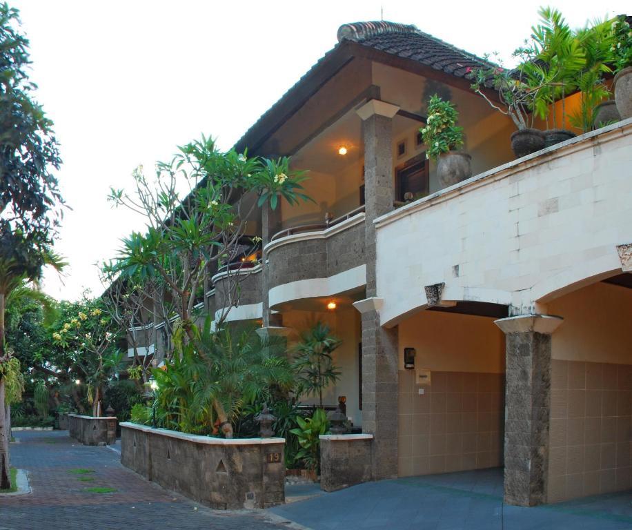 Hotel Taman Ayu 212 Denpasar Esterno foto